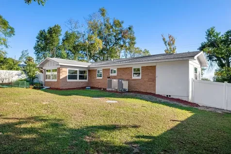 2455 Waycross Avenue Eustis FL 32726