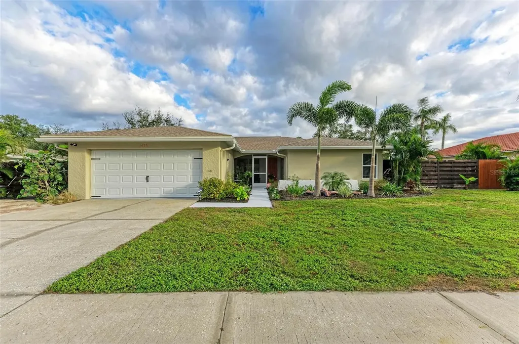 1477 Dogwood Drive Sarasota FL 34232