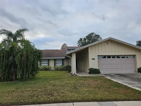 604 Sandalwood Drive Plant City FL 33563