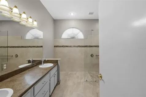 11228 Bloomington Drive Tampa FL 33635