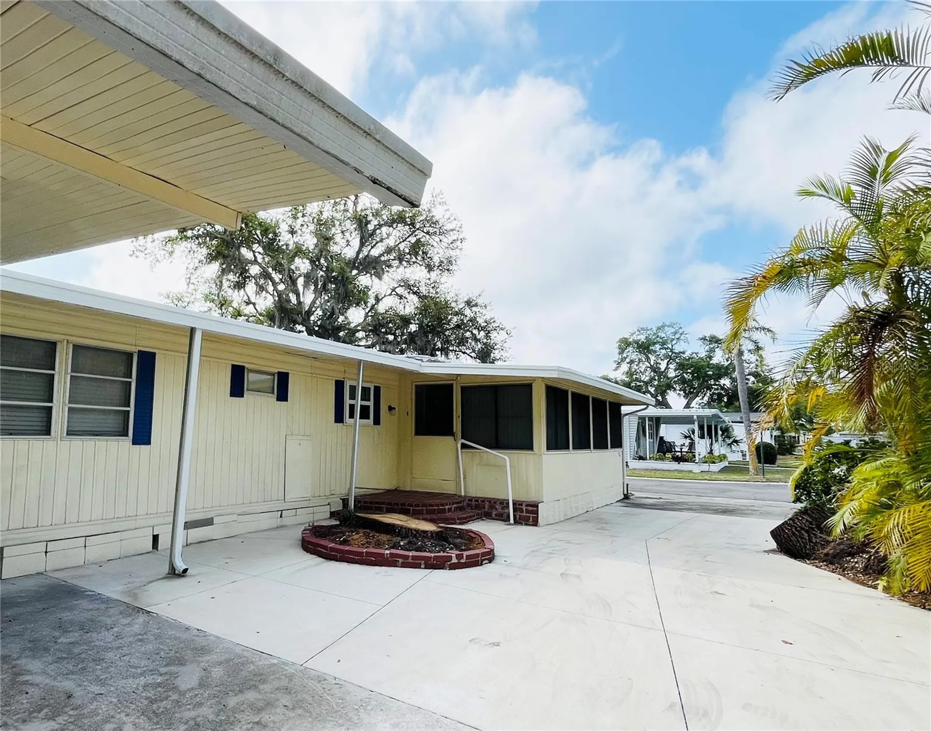 103 Oakwood Boulevard Sarasota FL 34237