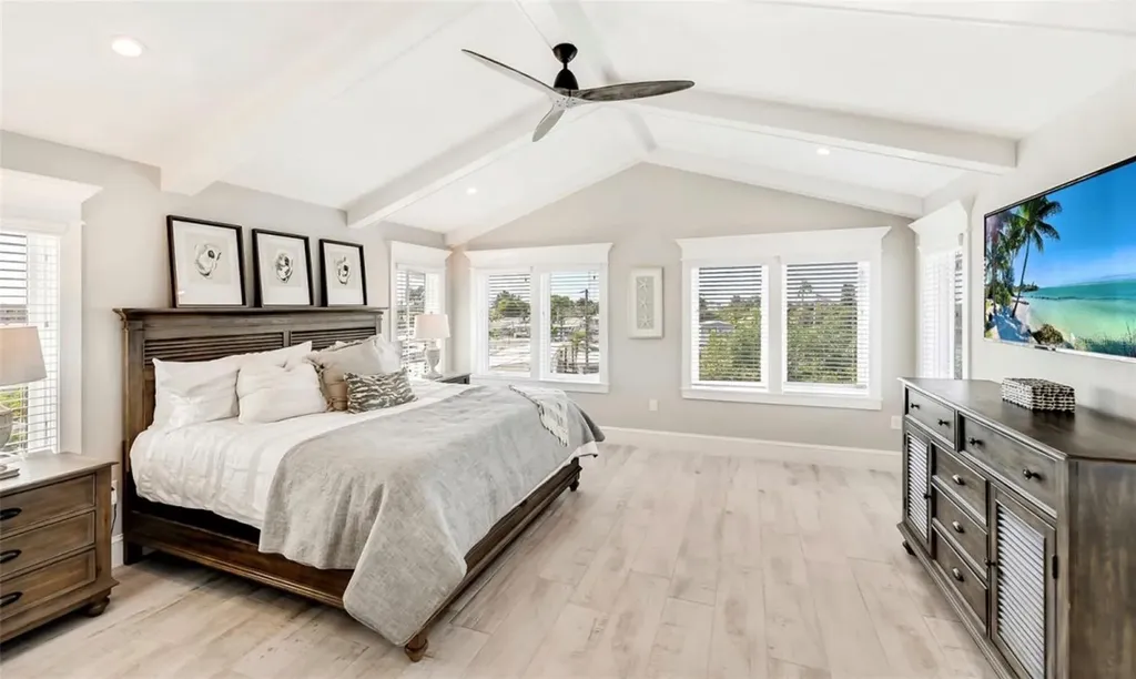 2516 Avenue A Bradenton Beach FL 34217