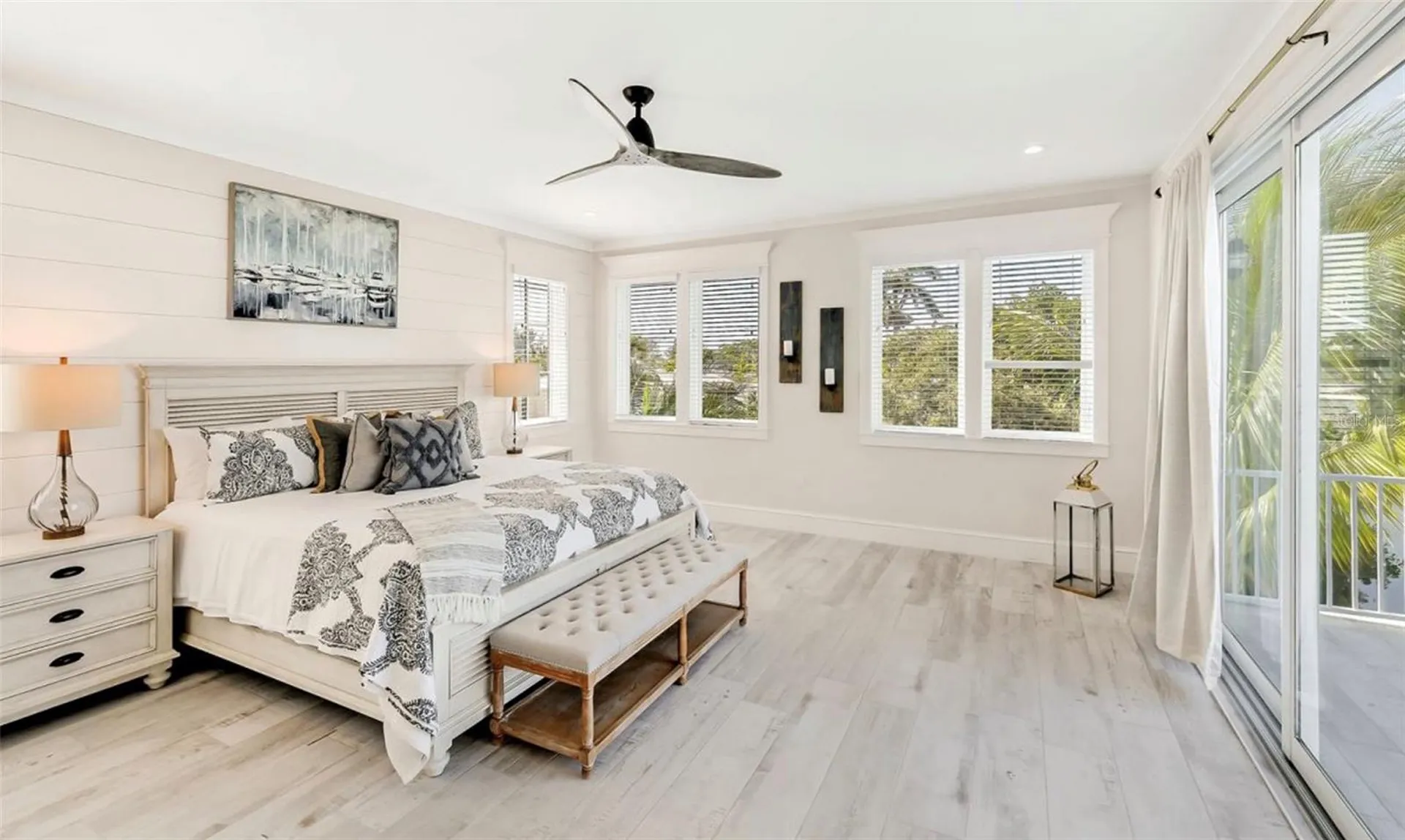 2516 Avenue A Bradenton Beach FL 34217