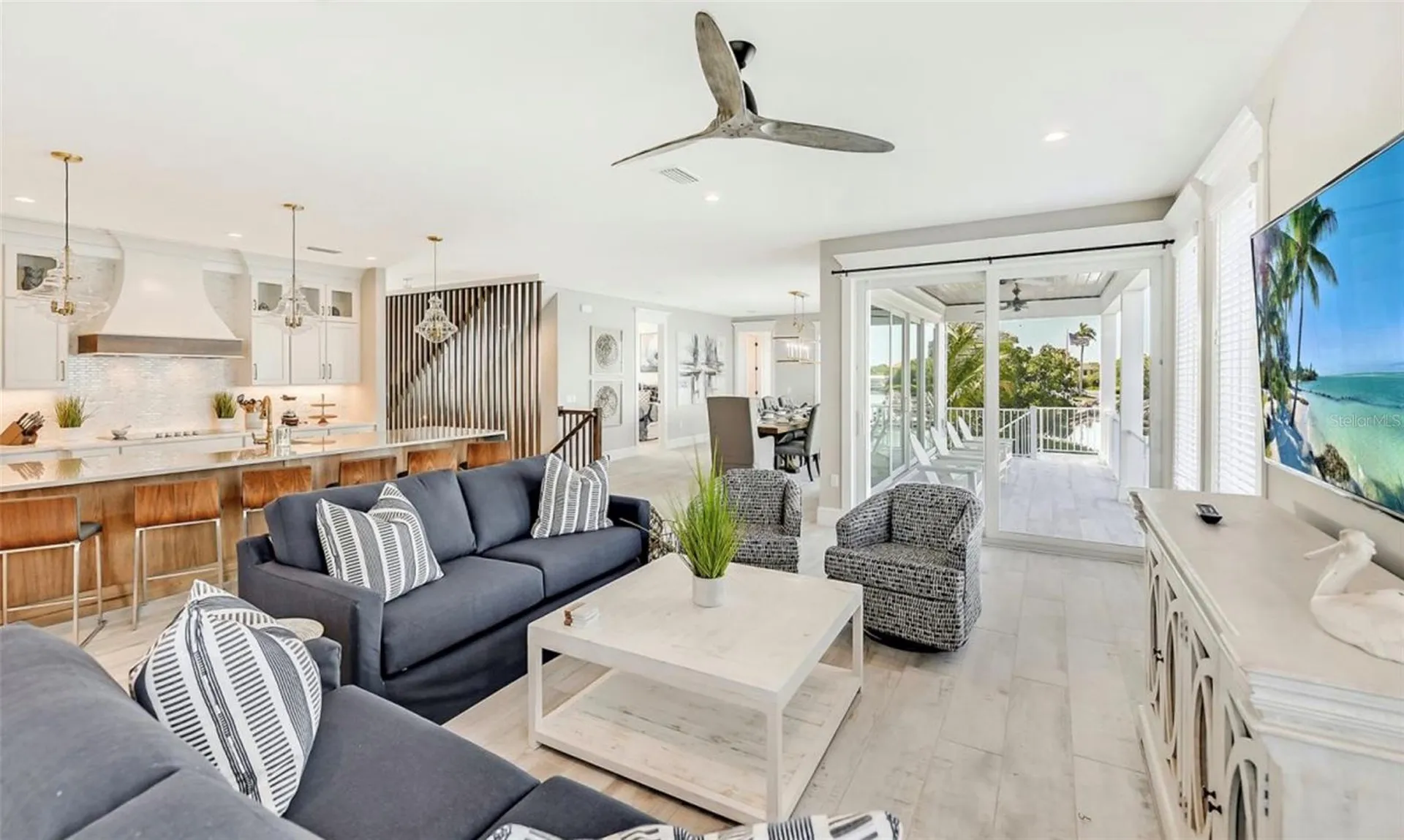 2516 Avenue A Bradenton Beach FL 34217