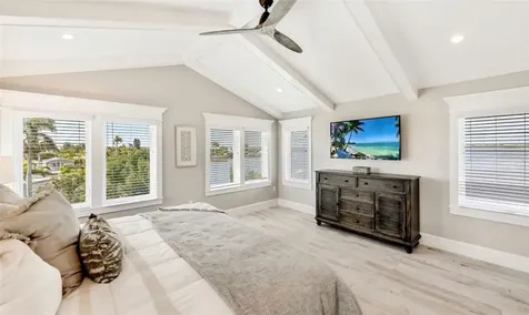 2516 Avenue A Bradenton Beach FL 34217