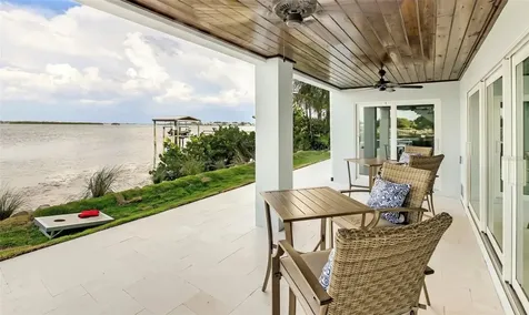 2516 Avenue A Bradenton Beach FL 34217