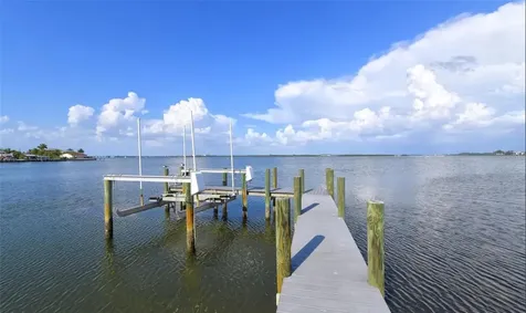 2516 Avenue A Bradenton Beach FL 34217