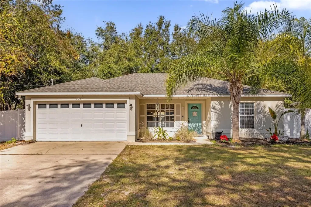 1281 W New York Avenue Orange City FL 32763
