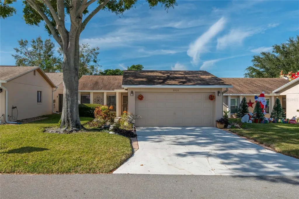 3909 Cypress Landing E Winter Haven FL 33884