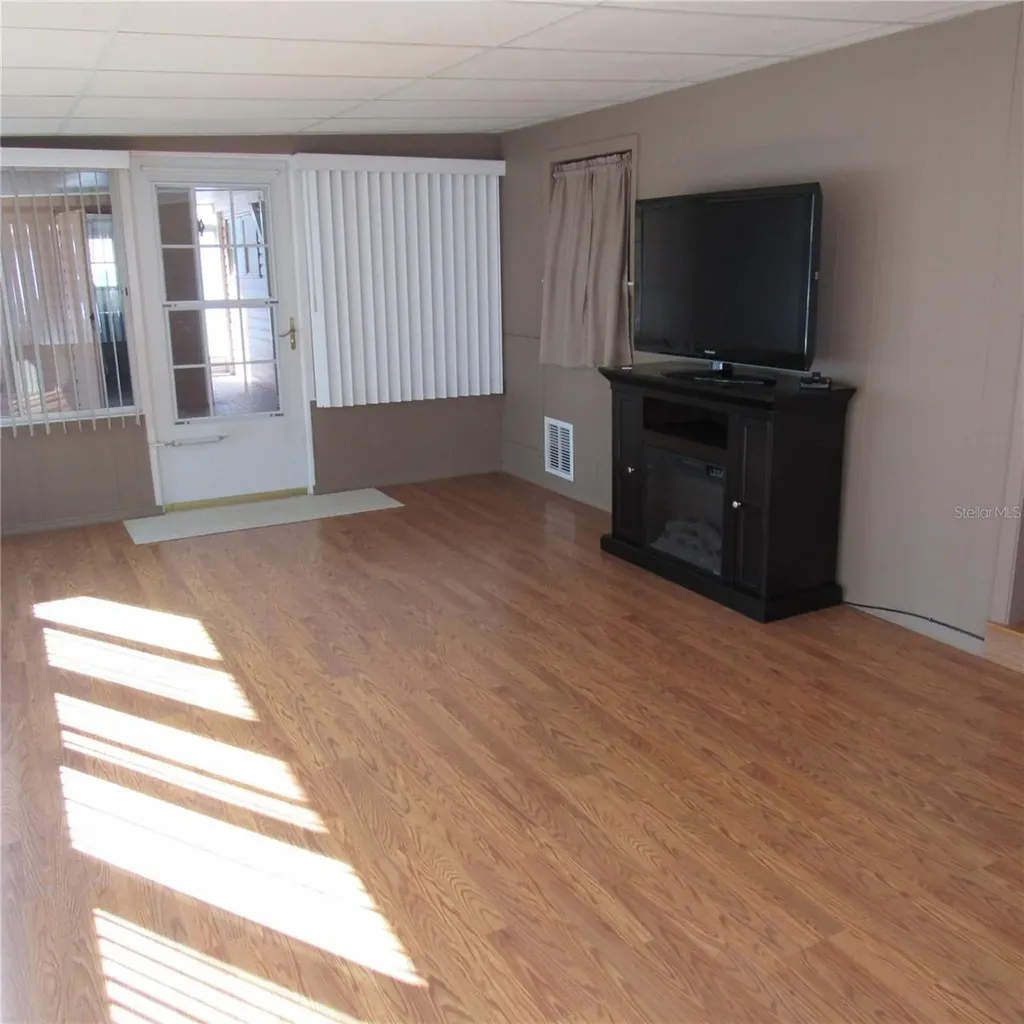 31715 Clayton Street Tavares FL 32778