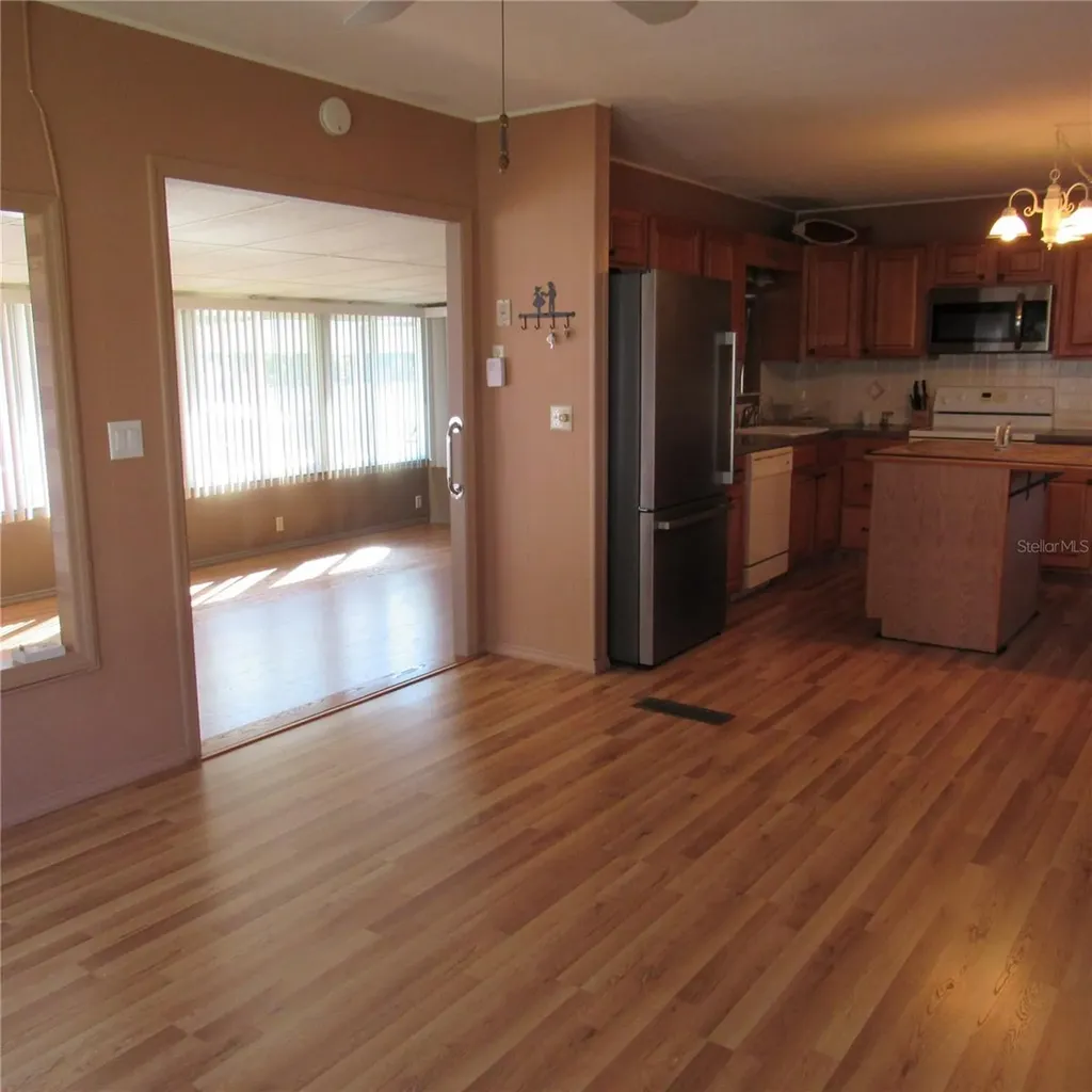 31715 Clayton Street Tavares FL 32778