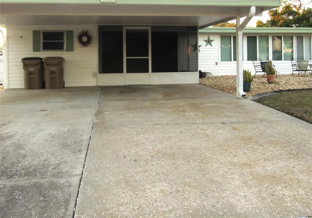 31715 Clayton Street Tavares FL 32778