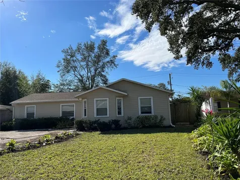 4732 W Lawn Avenue Tampa FL 33611