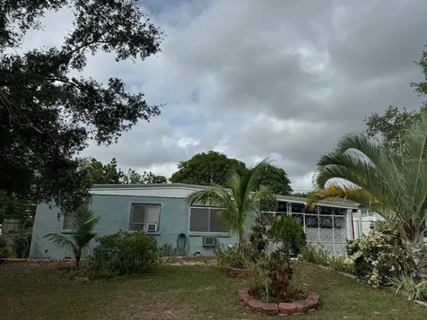 116 S 4th Street Haines City FL 33844