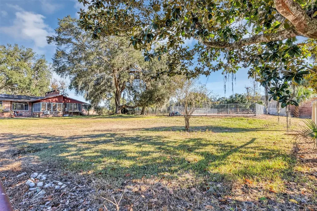 208 NE 70th Street Ocala FL 34479