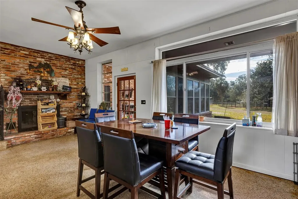 208 NE 70th Street Ocala FL 34479