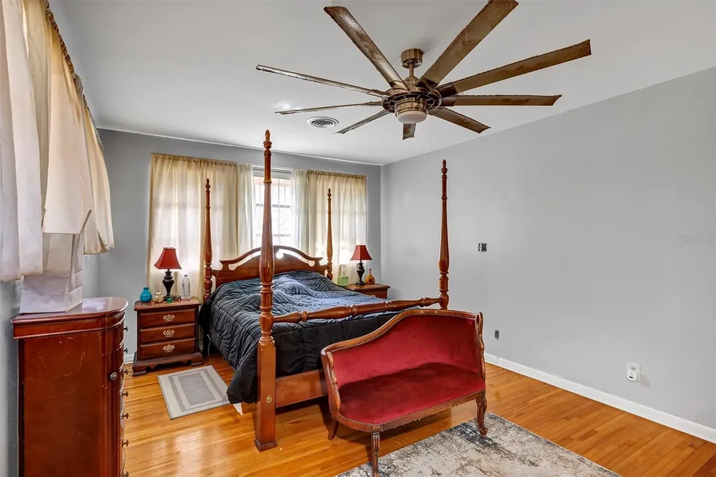 208 NE 70th Street Ocala FL 34479