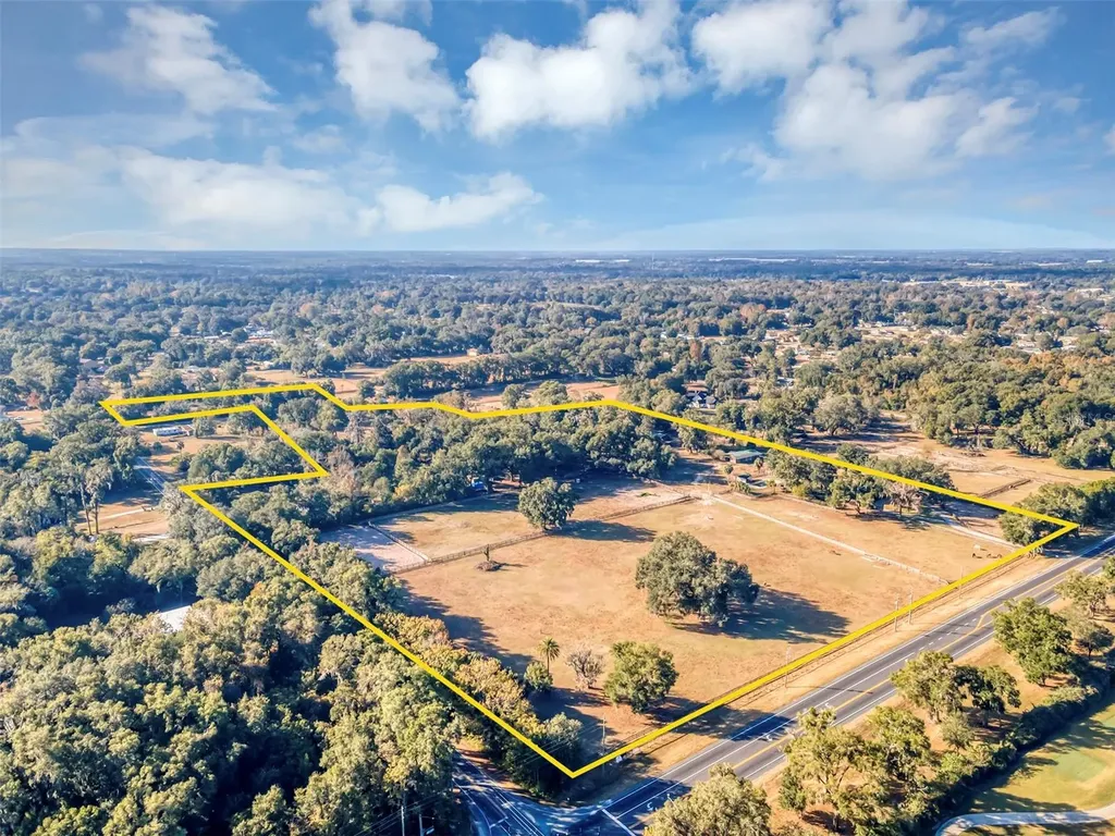 208 NE 70th Street Ocala FL 34479