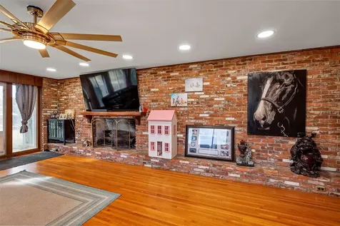 208 NE 70th Street Ocala FL 34479