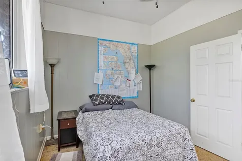 208 NE 70th Street Ocala FL 34479