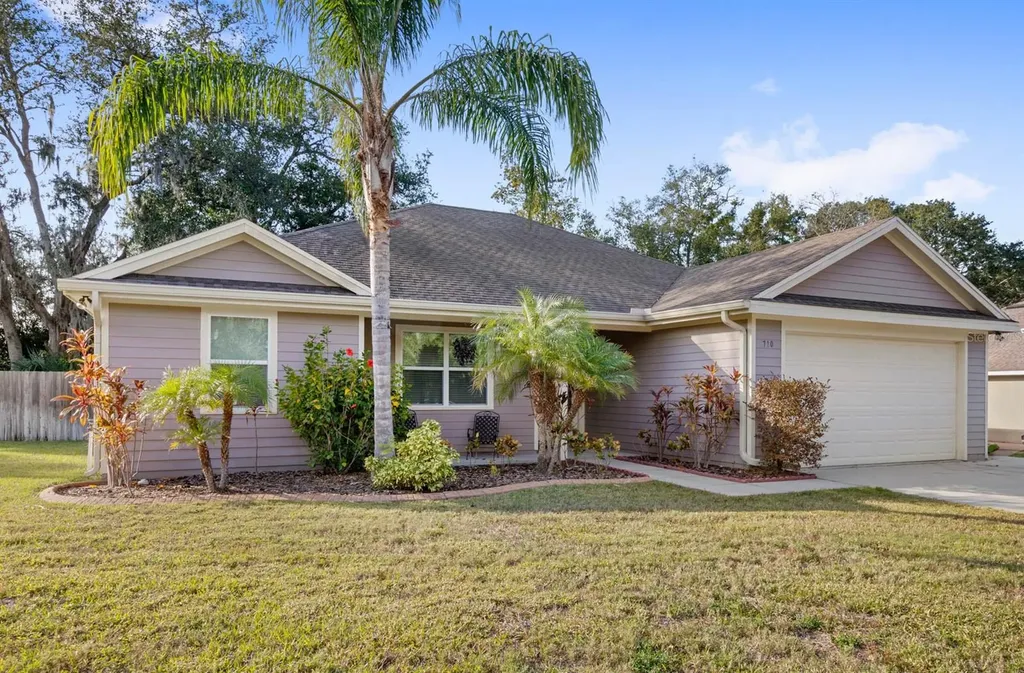710 Prince Edward Avenue Clermont FL 34711
