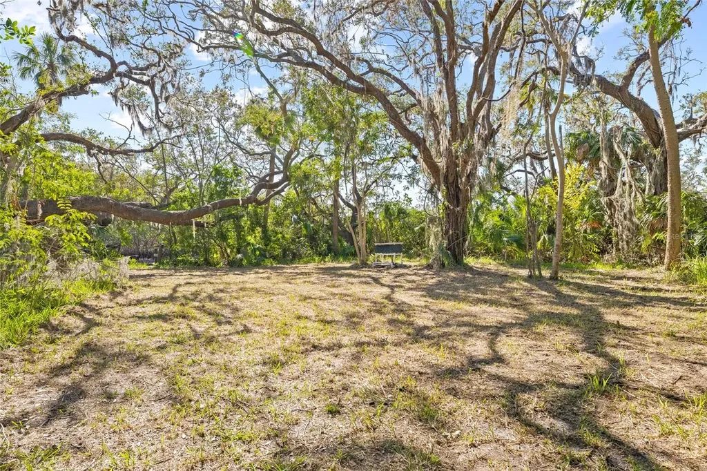 2312 W Shell Point Road Ruskin FL 33570