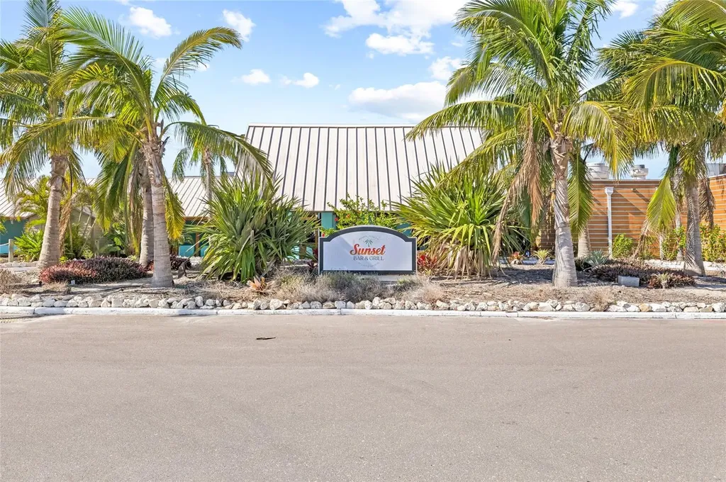 2312 W Shell Point Road Ruskin FL 33570