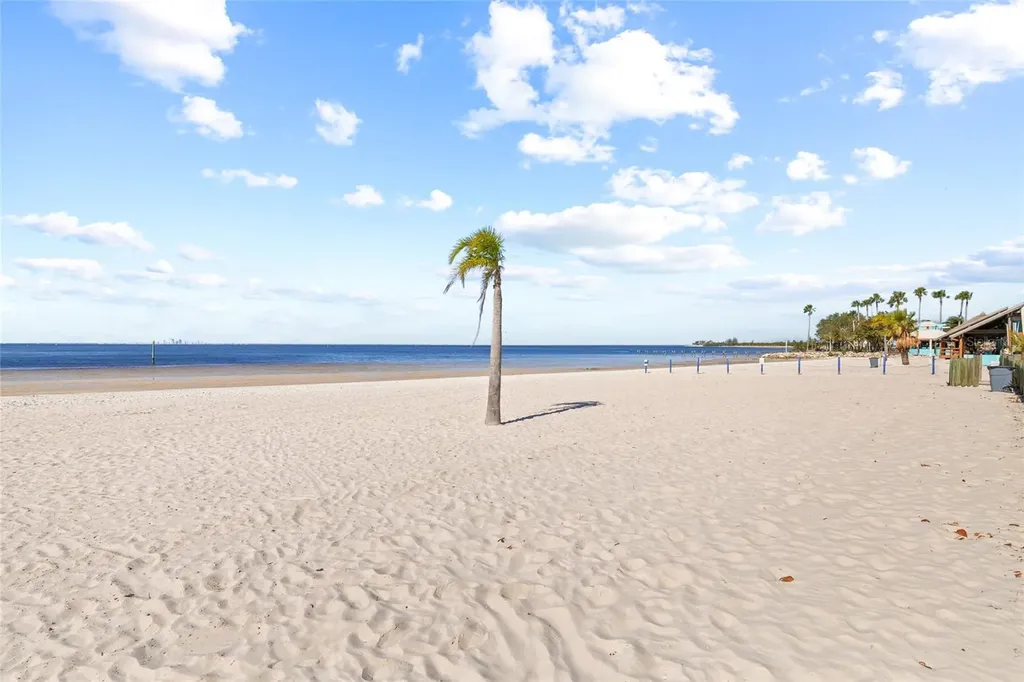 2312 W Shell Point Road Ruskin FL 33570