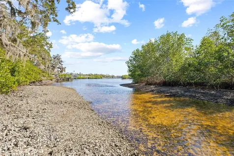 2312 W Shell Point Road Ruskin FL 33570