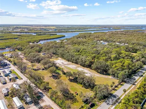 2312 W Shell Point Road Ruskin FL 33570