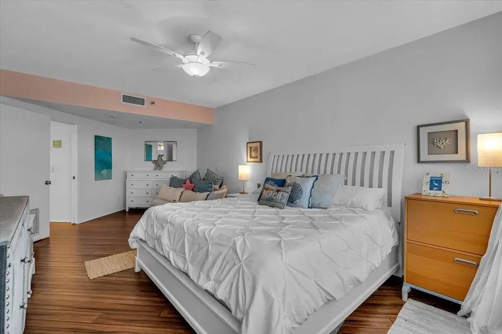 5621 Gulf Of Mexico Drive Longboat Key FL 34228