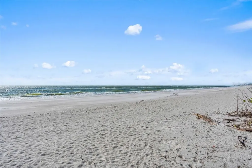 5621 Gulf Of Mexico Drive Longboat Key FL 34228