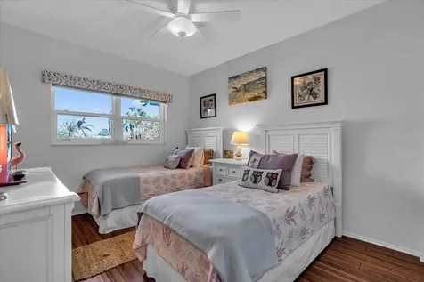 5621 Gulf Of Mexico Drive Longboat Key FL 34228