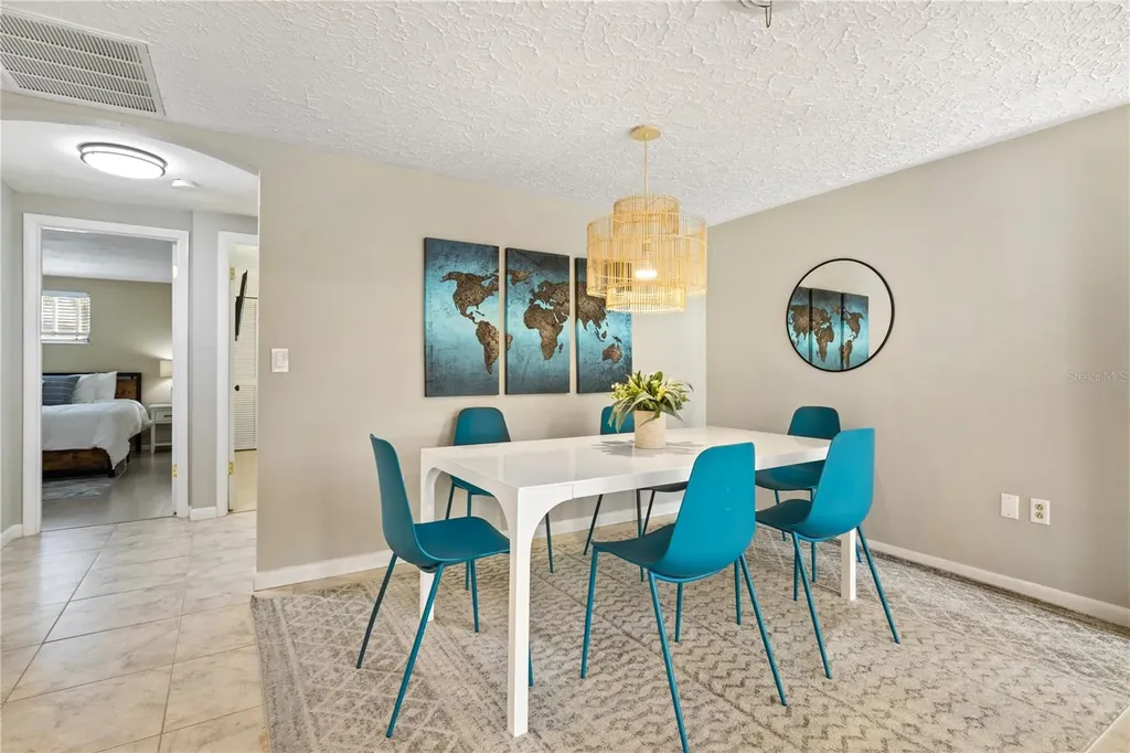 2365 Bay Street Sarasota FL 34237