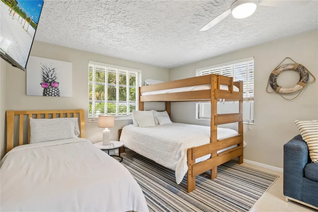 2365 Bay Street Sarasota FL 34237