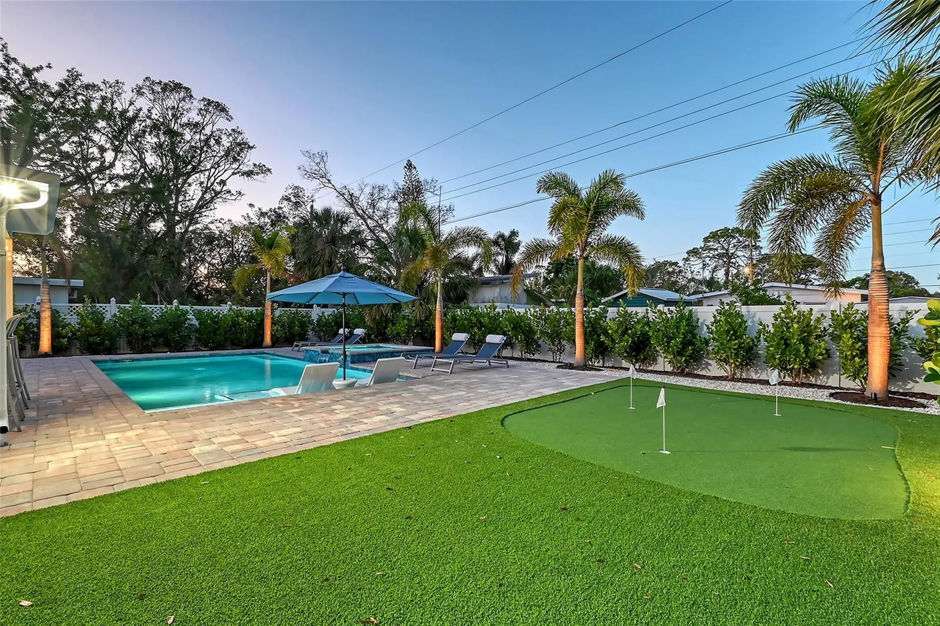 2365 Bay Street Sarasota FL 34237