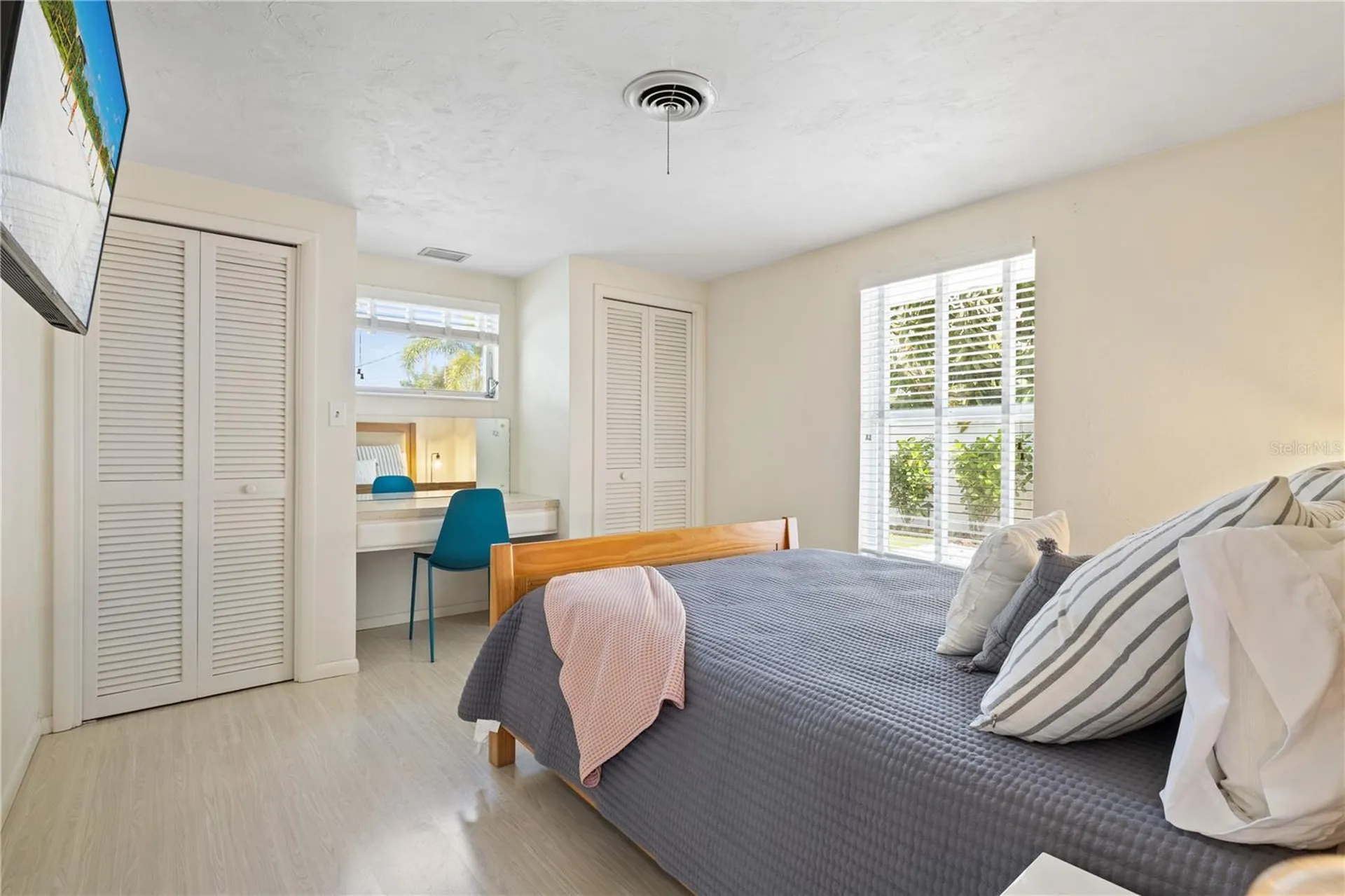 2365 Bay Street Sarasota FL 34237