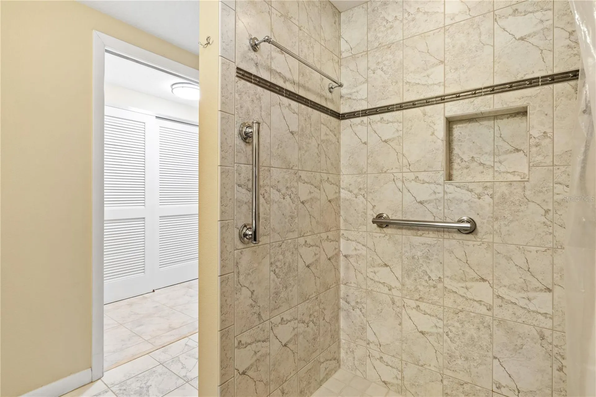 2365 Bay Street Sarasota FL 34237