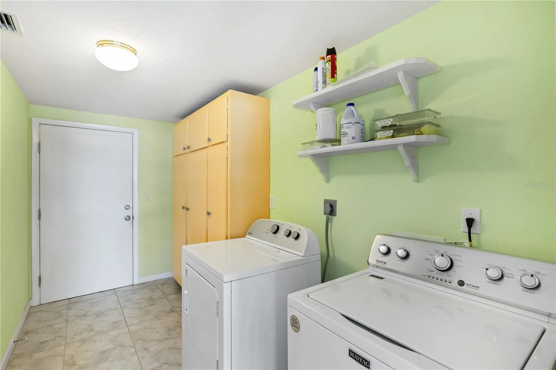 2365 Bay Street Sarasota FL 34237