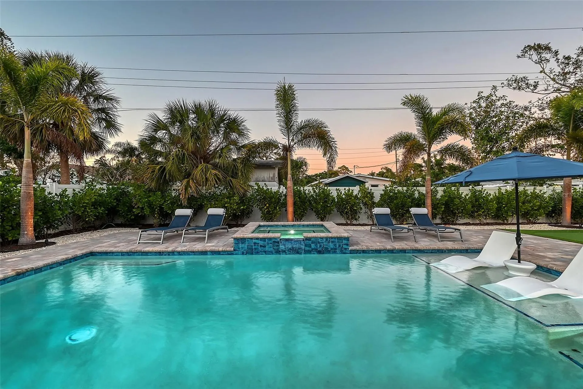 2365 Bay Street Sarasota FL 34237