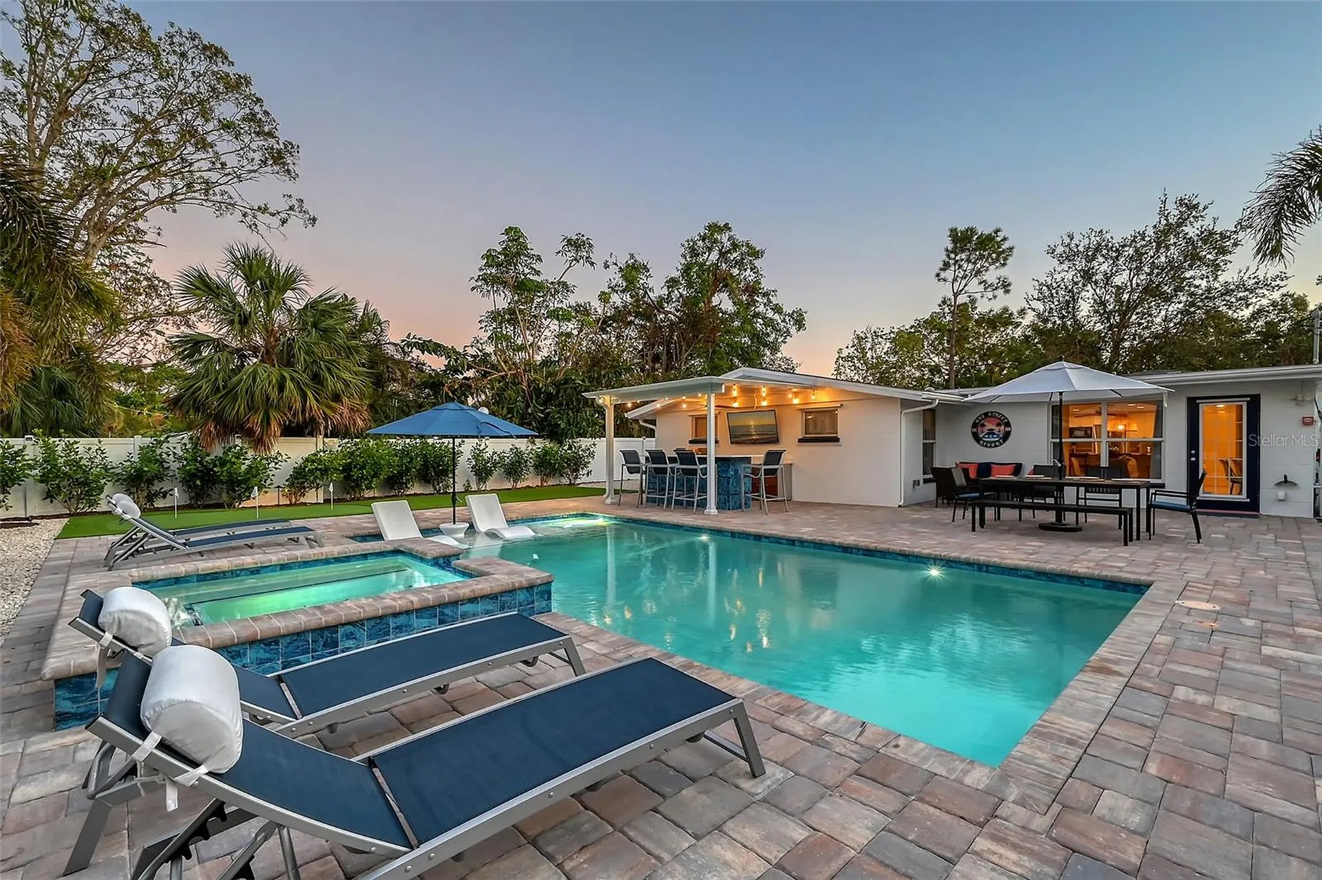 2365 Bay Street Sarasota FL 34237