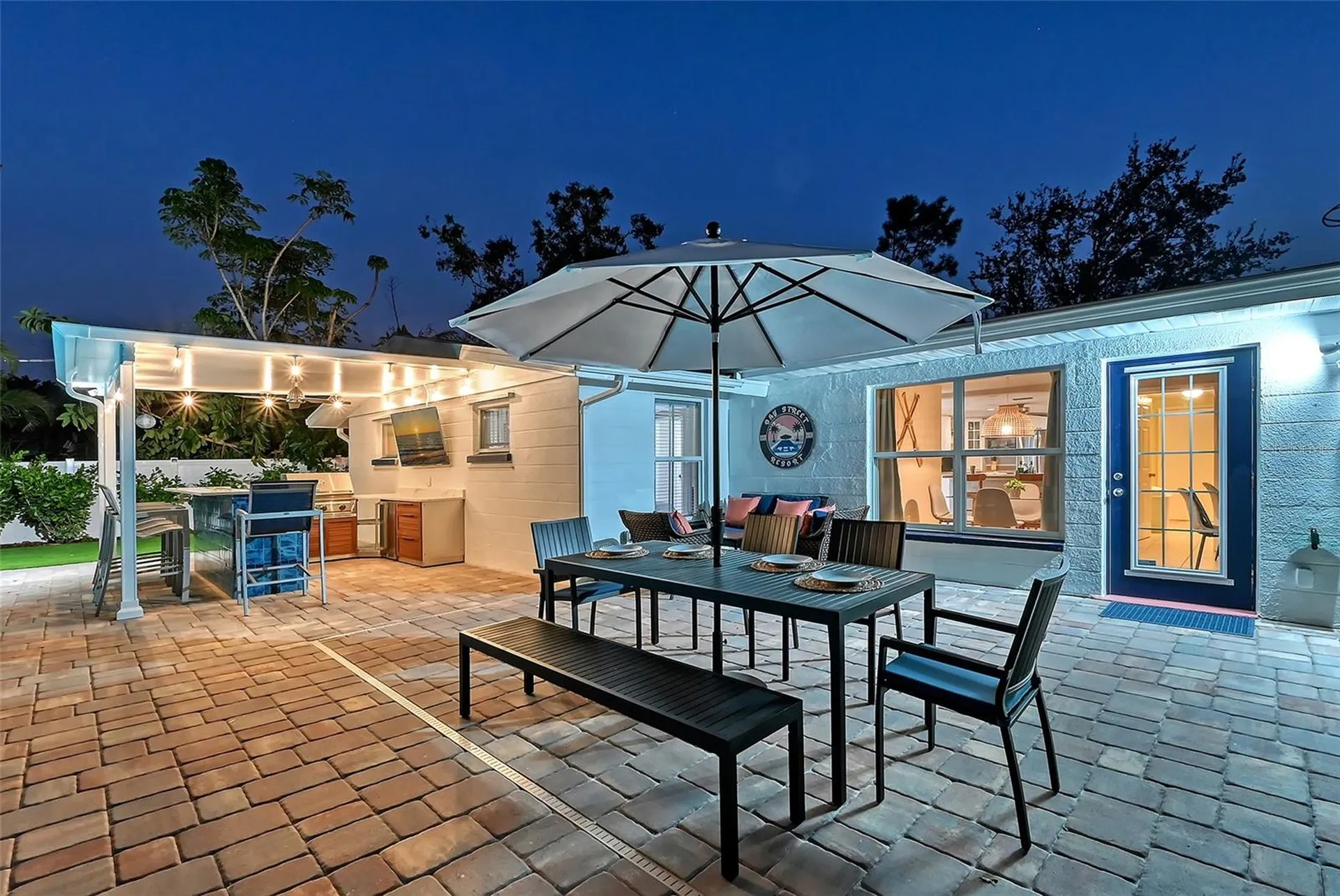 2365 Bay Street Sarasota FL 34237
