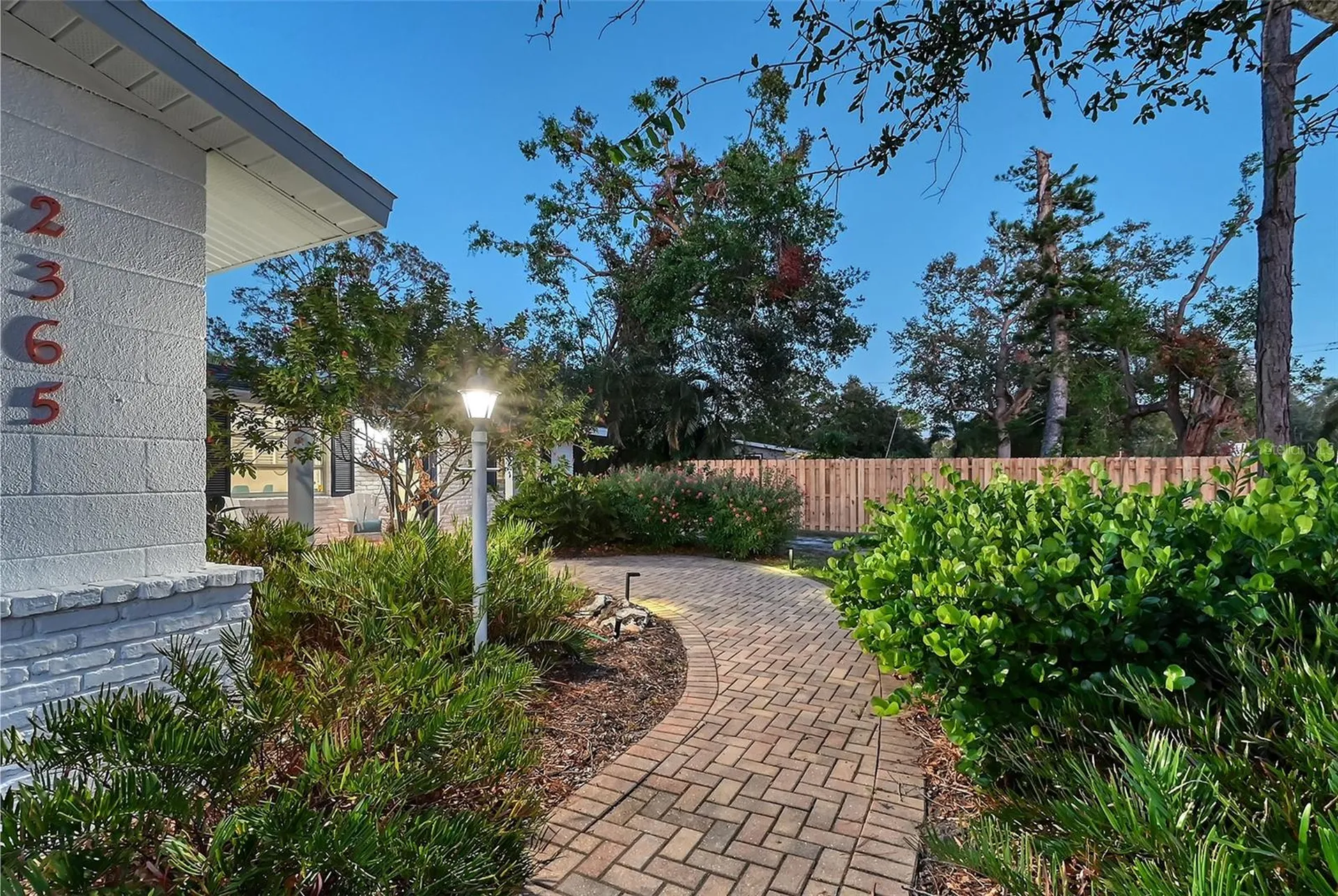 2365 Bay Street Sarasota FL 34237