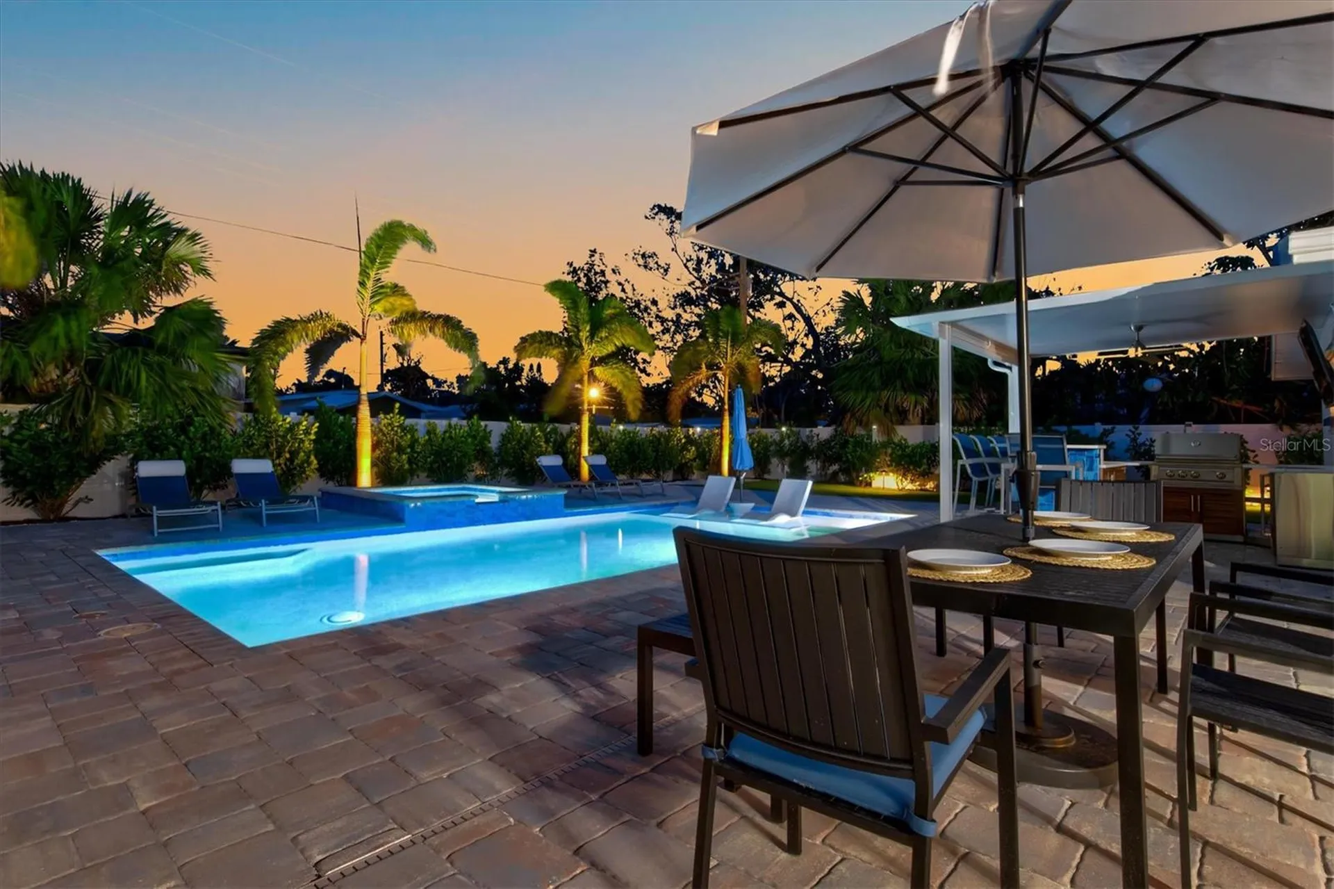 2365 Bay Street Sarasota FL 34237