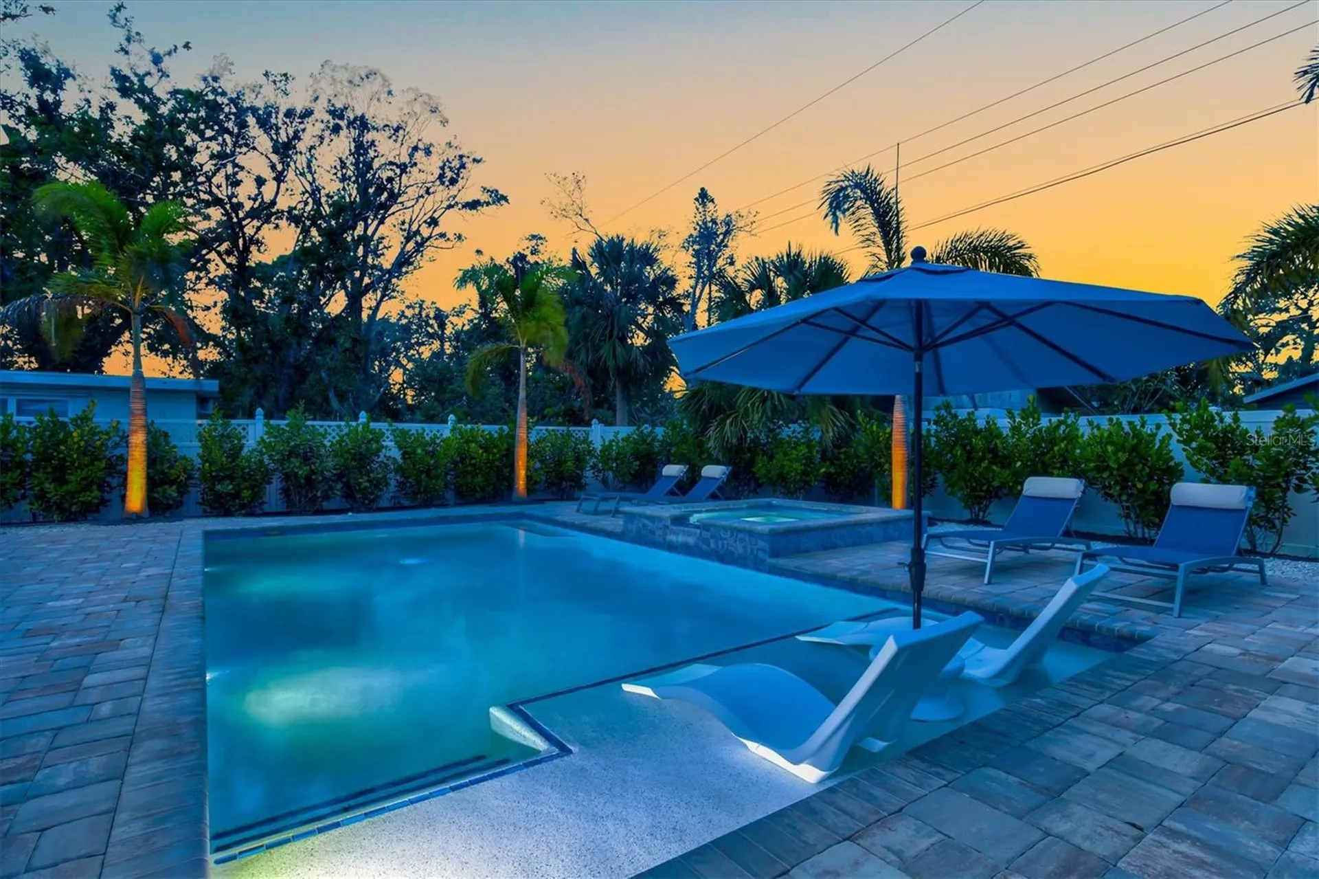 2365 Bay Street Sarasota FL 34237