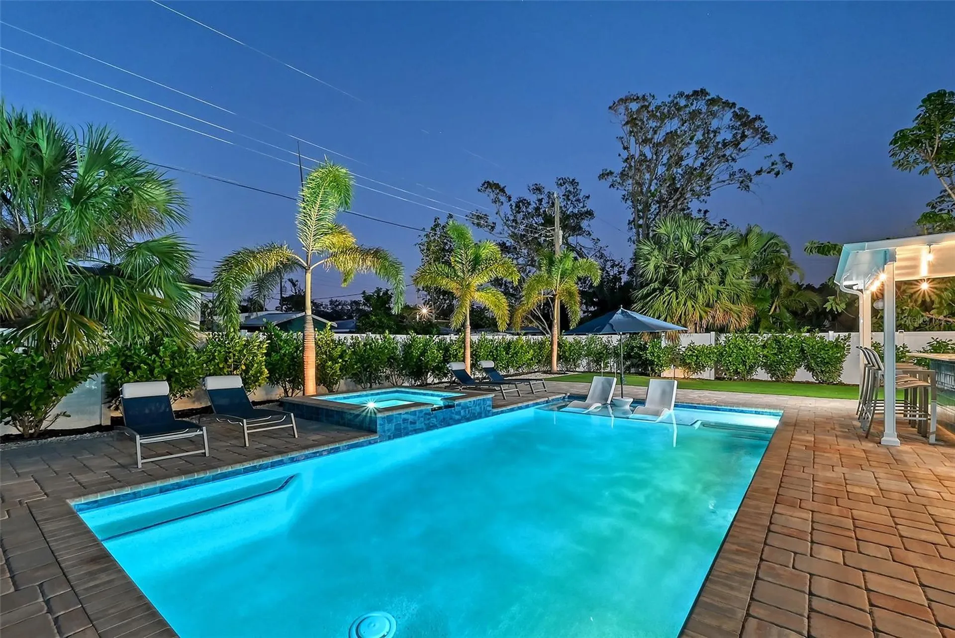 2365 Bay Street Sarasota FL 34237
