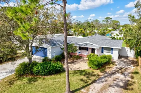 2365 Bay Street Sarasota FL 34237