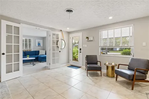 2365 Bay Street Sarasota FL 34237