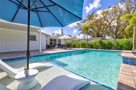 2365 Bay Street Sarasota FL 34237