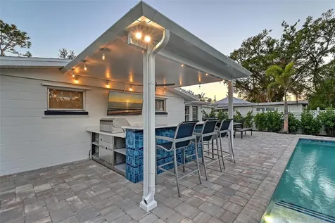 2365 Bay Street Sarasota FL 34237